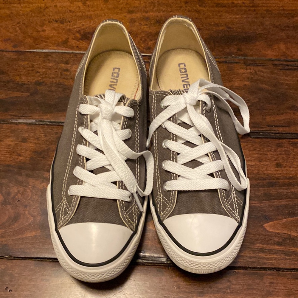 Converse Low Top Gray Sneakers Size 7.5